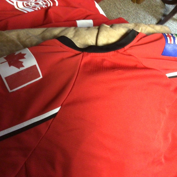 NHL CALGARY Flames jersey - Picture 4 of 4